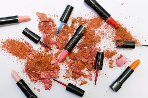 口红成彩妆类消费者最偏爱产品 近六成用户在21 30岁间