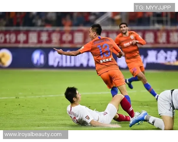 山东鲁能与上海东亚激战正酣谁能在这场对决中笑到最后