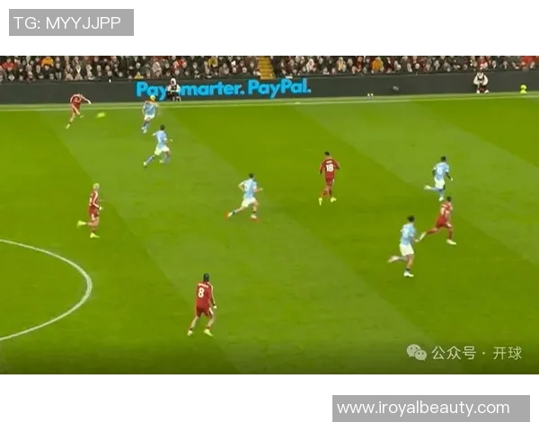 曼城主场逆转利物浦以二比一获胜展现强大实力