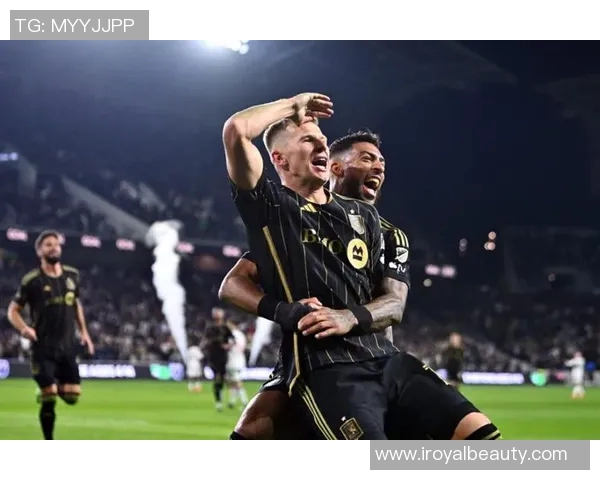 洛杉矶足球队迎战奥兰多城全力争胜精彩对决即将上演 洛杉矶足球队迎战奥兰多城全力争胜精彩对决即将上演