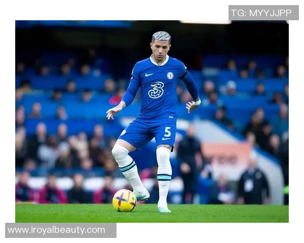 雅典与本菲卡的精彩对决比分结果揭晓分析与回顾 雅典与本菲卡的精彩对决比分结果揭晓分析与回顾