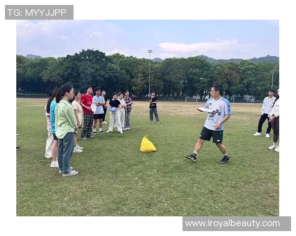 飞盘盛宴:深入探讨北京飞盘队的速度与技巧之美 飞盘盛宴:深入探讨北京飞盘队的速度与技巧之美