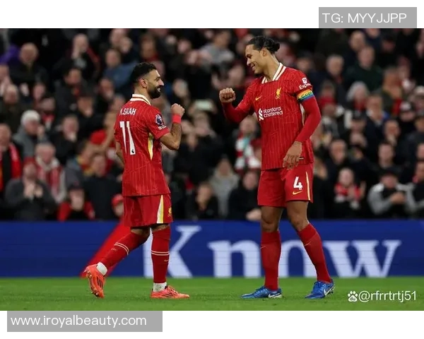 利物浦与曼城激战正酣比分悬念迭起引发球迷热议